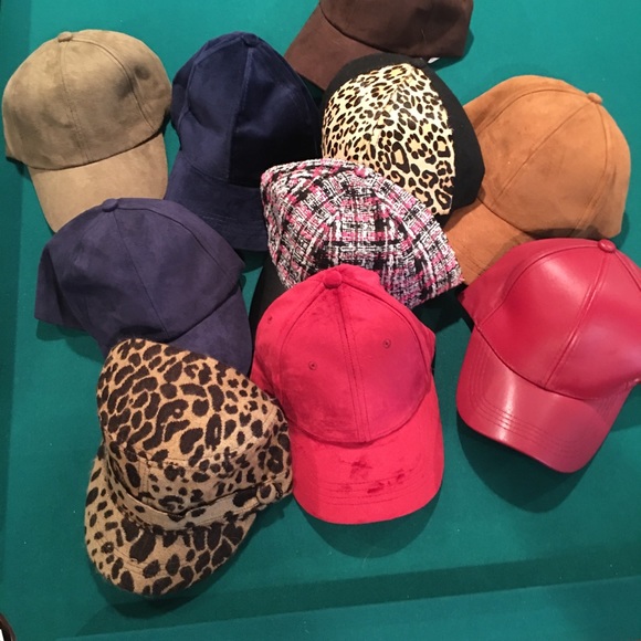 2 Caps 1 Blk & Leopard & 1 Multi-Tweed $18/Each Or Both For $30βΌοΈβ€οΈπ₯ππ½β€οΈπ₯ - Picture 3 of 4